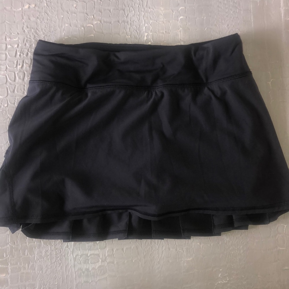 Lululemon sport skirt! Size 4 regular